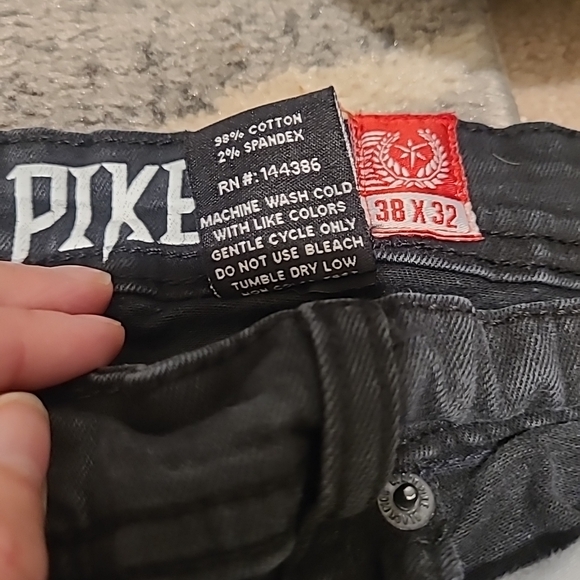 Black Pike Men's Jeans 38x32  Colorful Graphic Print Hemmed - Picture 10 of 12